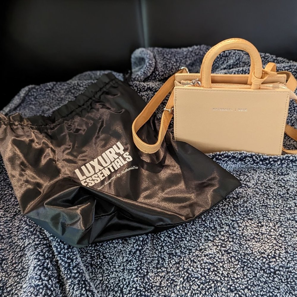 Small Noir-x dual colored handbag